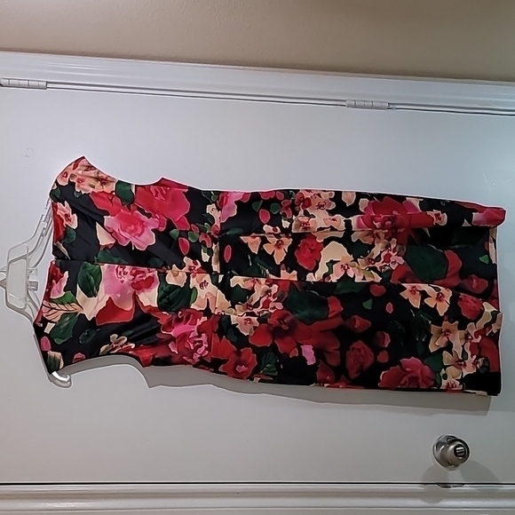 Talbots Women's Sheath Dress Floral Size 2 - Picture 2 of 10